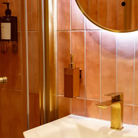 ゲストハウス The Woodquay Townhouse