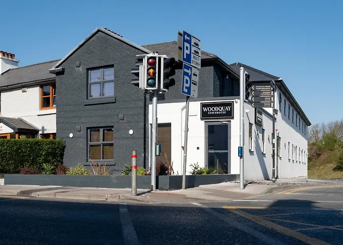ゲストハウス The Woodquay Townhouse